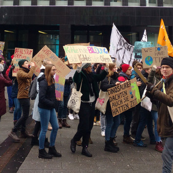 Nachbarn und Schüler bei "Fridays for Future" in Dortmund (Bild: privat)